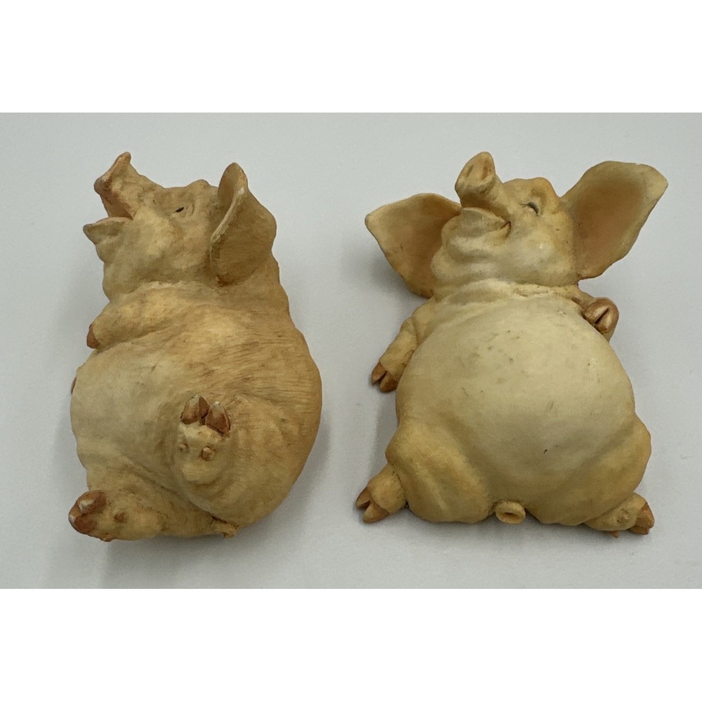 Pair of Tiny 2001 Home Interiors PIG TIME LITTLE PIGGY Figurines EUC - Picture 2 of 4